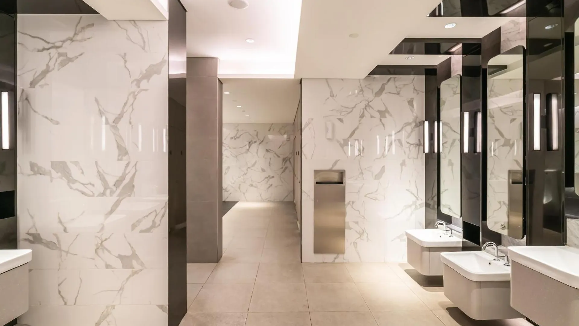 Hotel Qubic Villa Delhi Airport