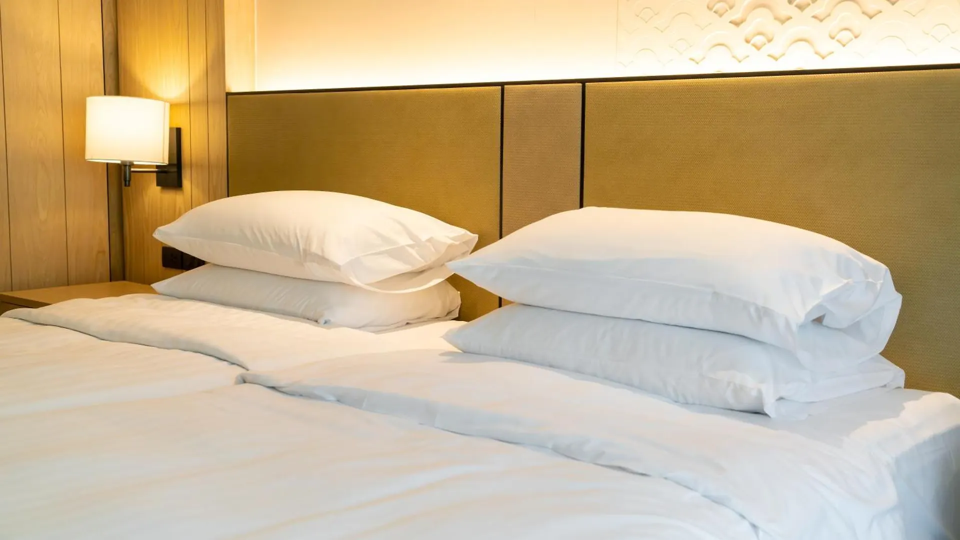 Hotel Qubic Villa Delhi Airport 4*, New Delhi India