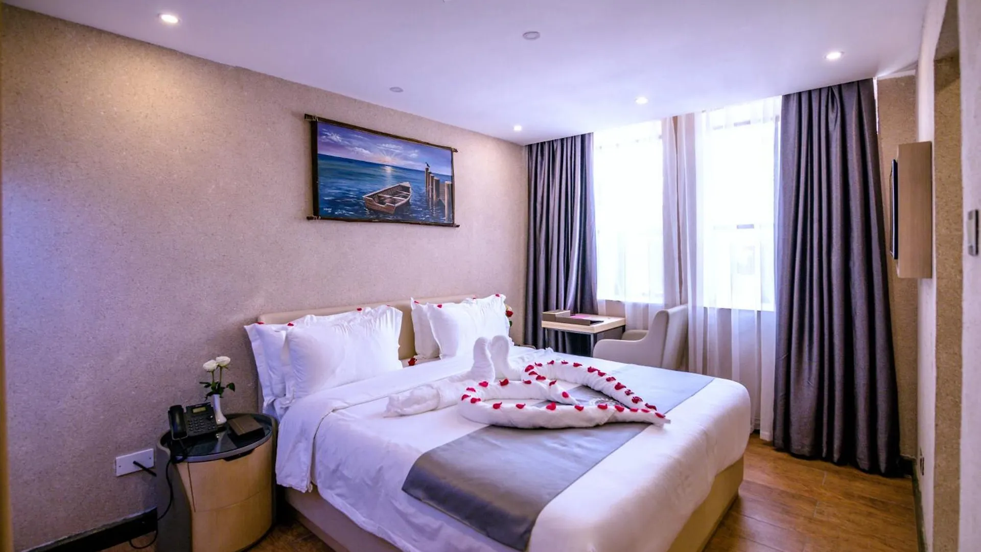 Hotel Qubic Villa Delhi Airport